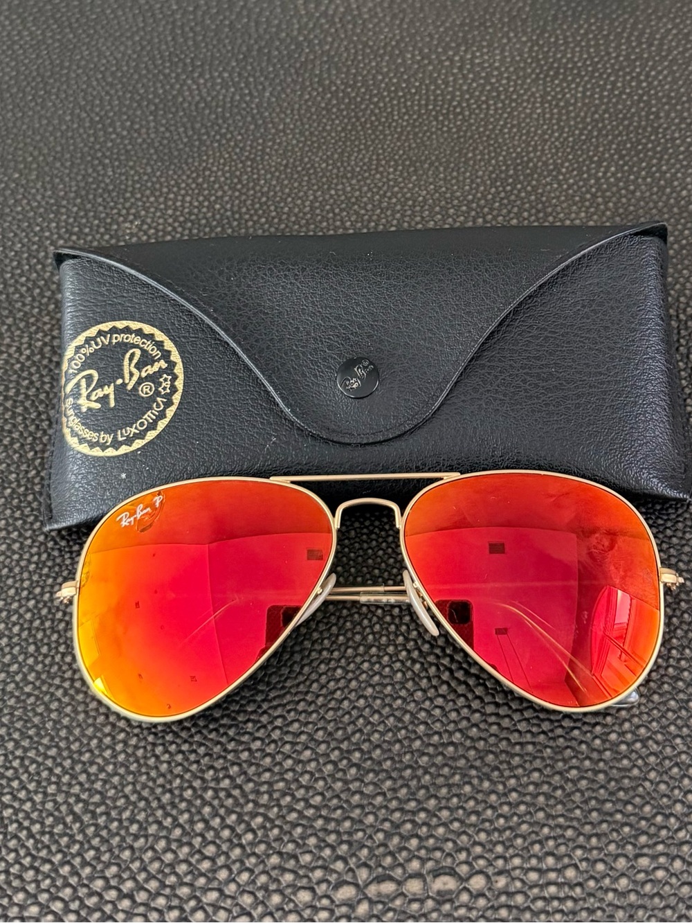 Ray-Ban Aviator Sunglasses with yellow polarized Mirrored Lenses and Gold Frame